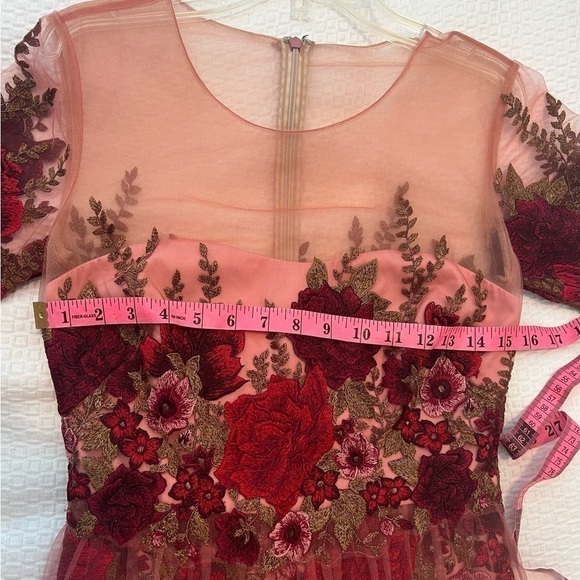 Marchesa Notte Rose Throw Embroideed Dress - Picture 14 of 16